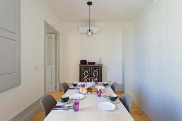 A Da Maria Ildefonso Apartment Porto Bagian luar foto